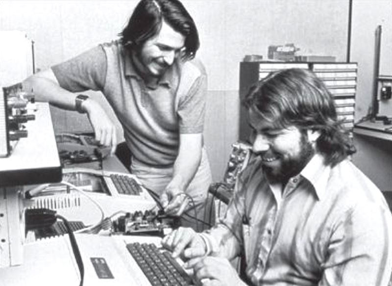 Steve Jobs and Steve Wozniak